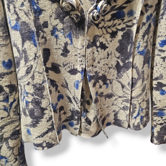 Tabitha Anthropologie 100% Wool Floral Embellished Cardigan Jacket Size Small - Picture 3 of 5